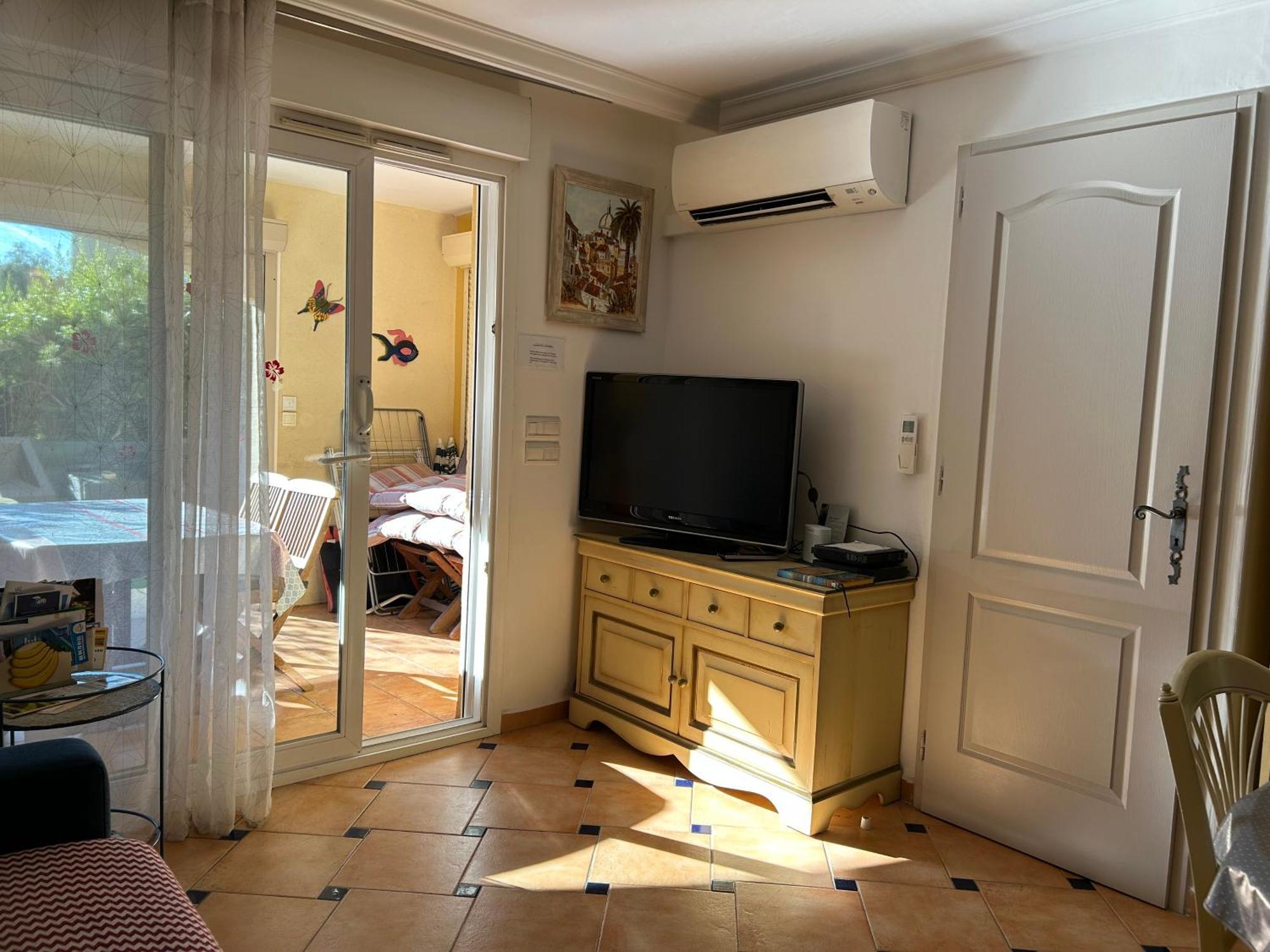 Le Noisetier Apartment Cavalaire-sur-Mer Bagian luar foto